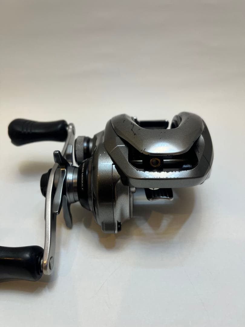 SHIMANO 15メタニウムDC HG 右ハンドル 後期モデル