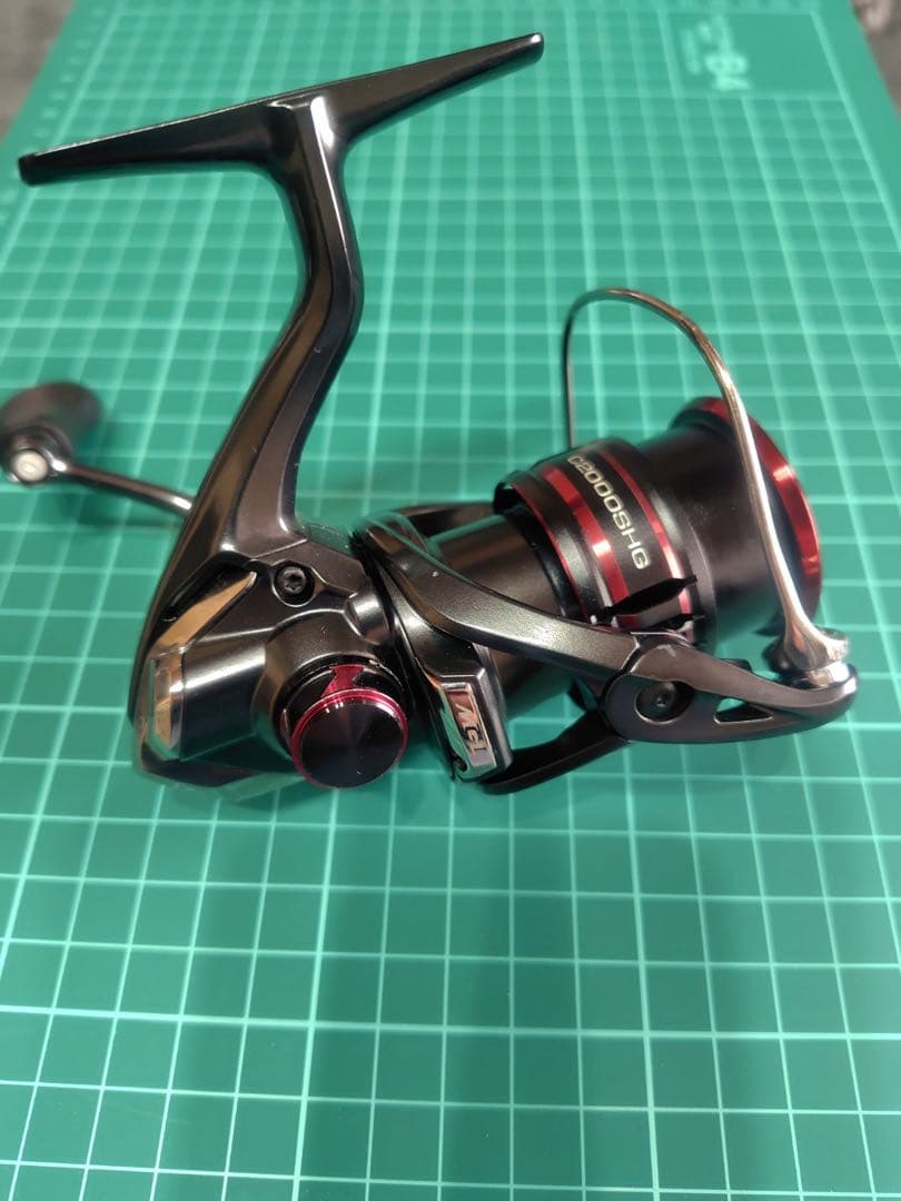 リール VANFRD C2000SHG