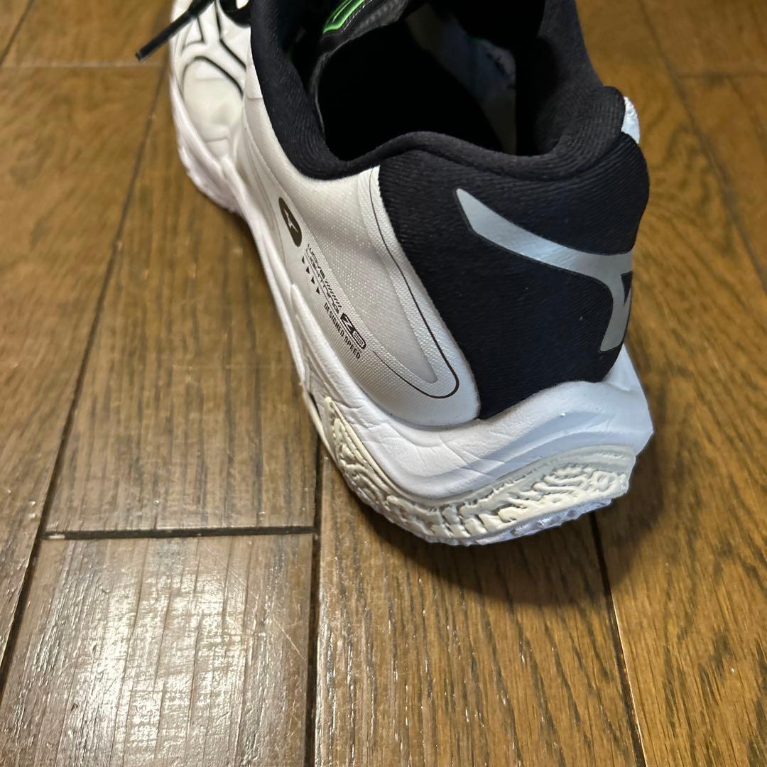 Mizuno バレーボール　ウエーブライトニング Z8 WIDE 27cm