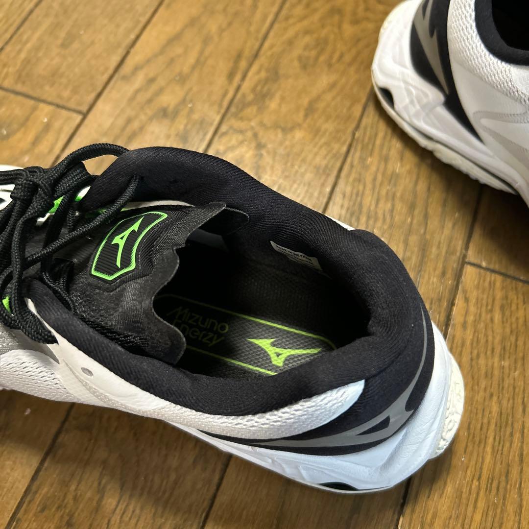 Mizuno バレーボール　ウエーブライトニング Z8 WIDE 27cm