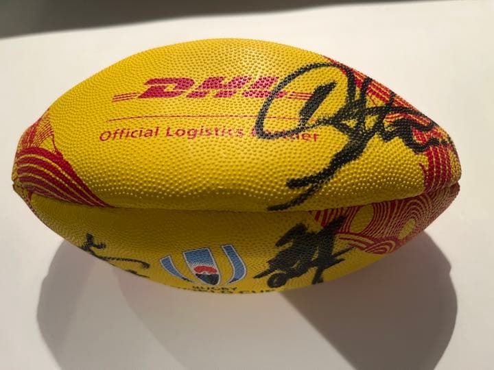 松島幸太郎などのサイン入りミニボール　ラグビーワールドカップ　2019 DHL