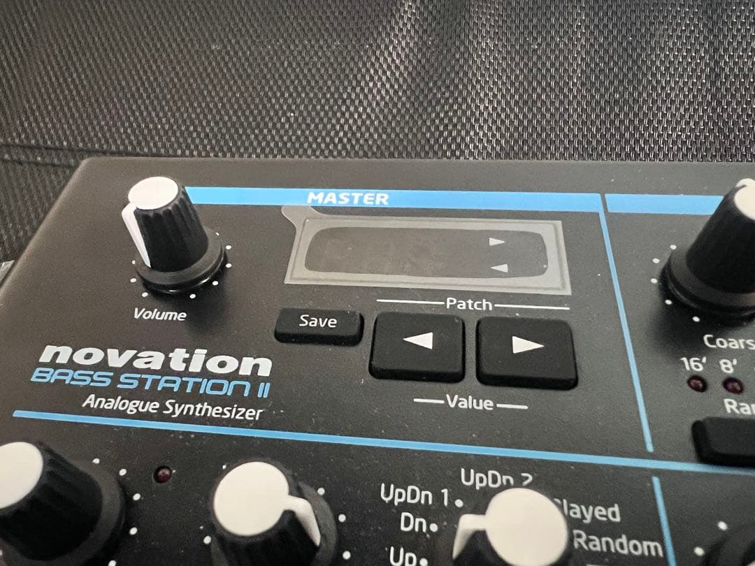 Novation BASS STATION II アナログシンセサイザー
