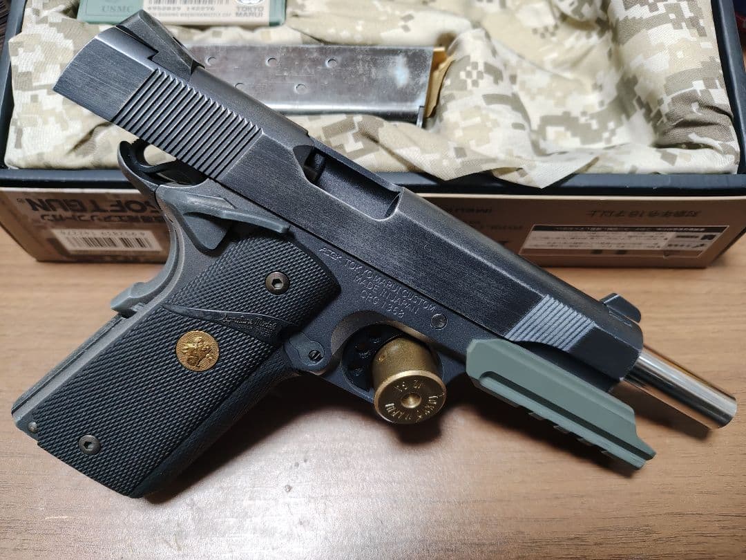 中古東京マルイガスブローバックハンドガン　コルトガバメントMEU塗装カスタム品