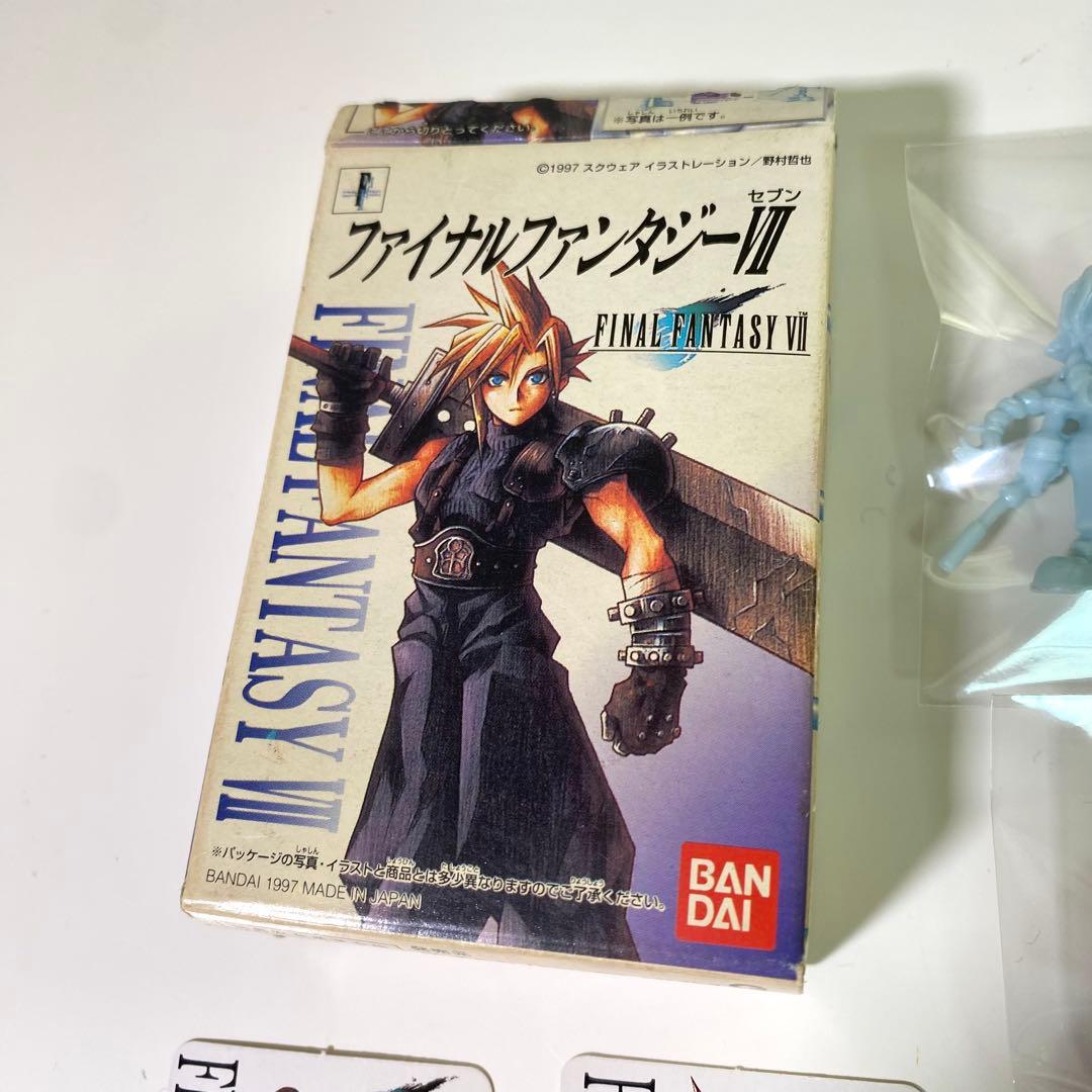 【当時品】ファイナルファンタジーⅦ　塩ビ人形　平成レトロ　フィギュア　カード付