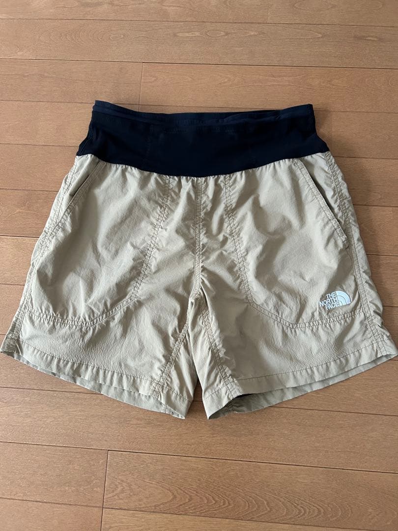 ノースフェイス　フリーランショーツ　M