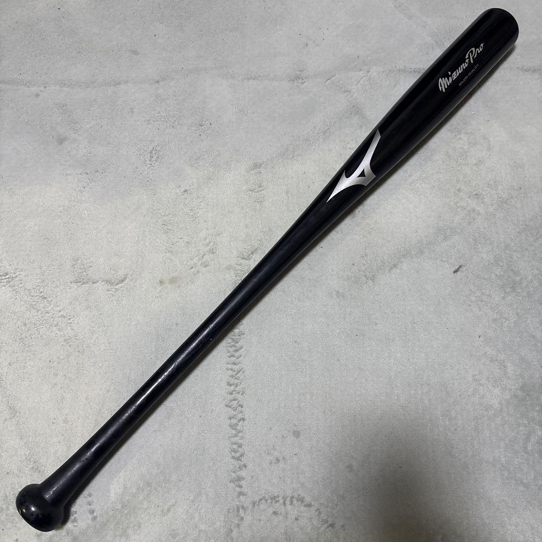 Mizuno Pro 木製バット（ロッテ岡大海使用）