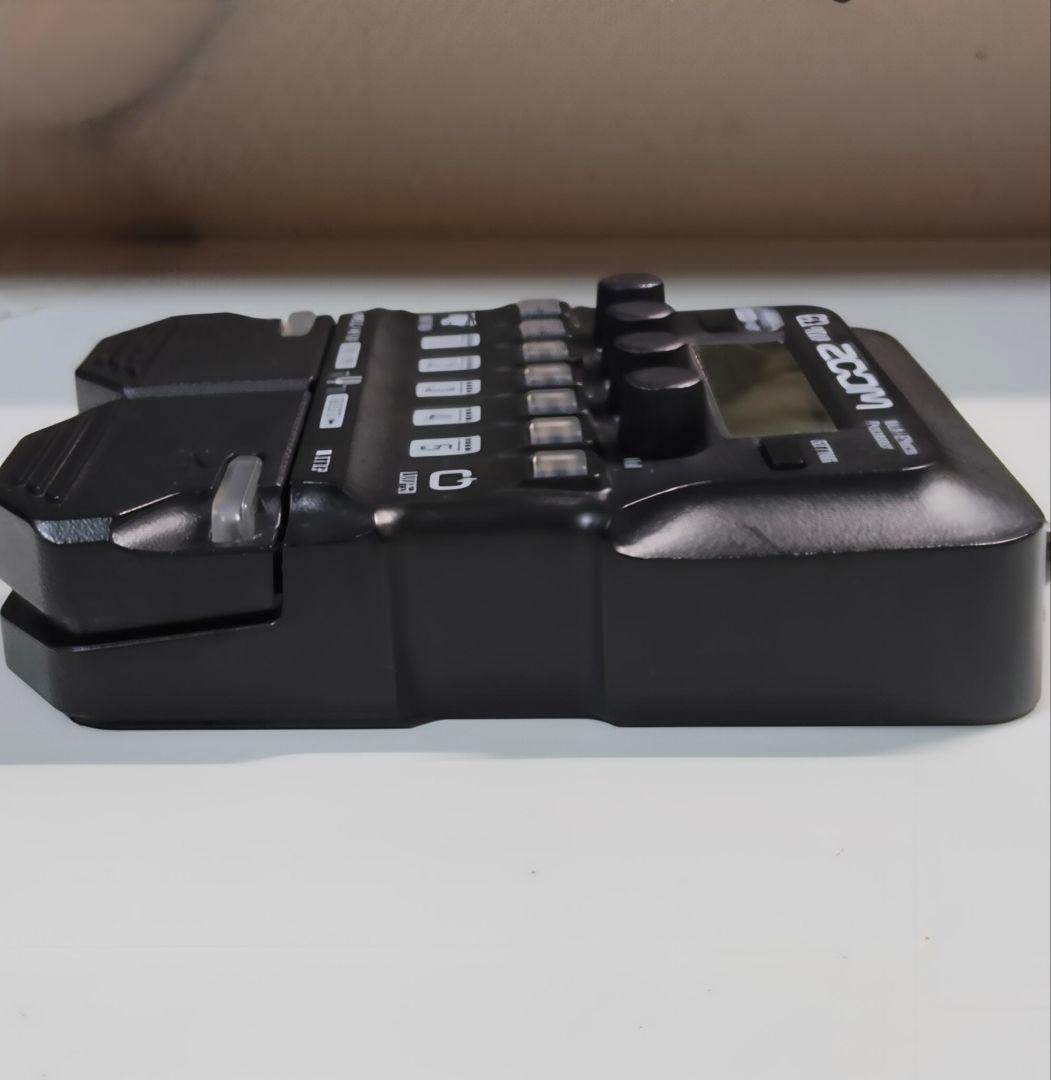 ZOOM G1 FOUR ギター用マルチエフェクター 動作確認済