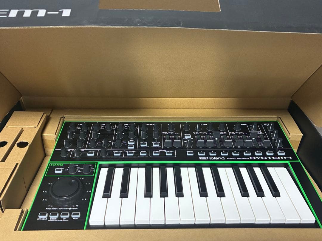 鍵盤楽器 Roland AIRA SYSTEM-1