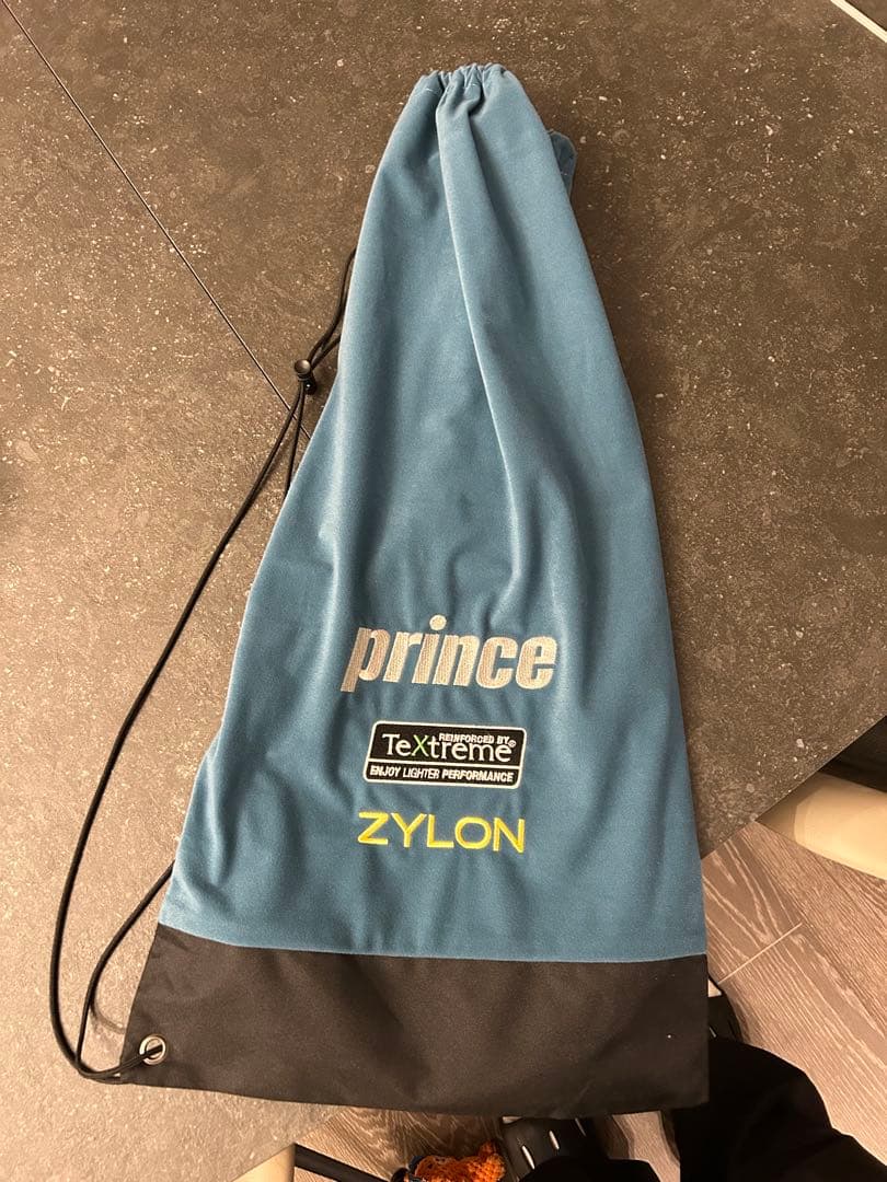 Prince ファントムグラファイトXS100