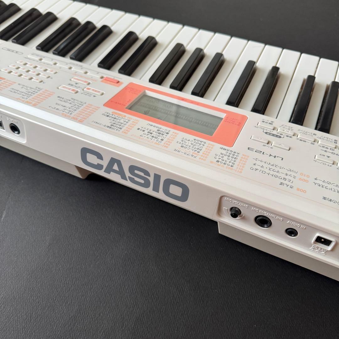 CASIO●LK-123●電子ピアノ●光る鍵盤付き