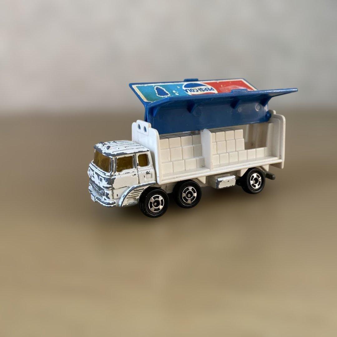 '80s〜'90s トミカ 働く車12台＆ダイカ　バス4台 日本製