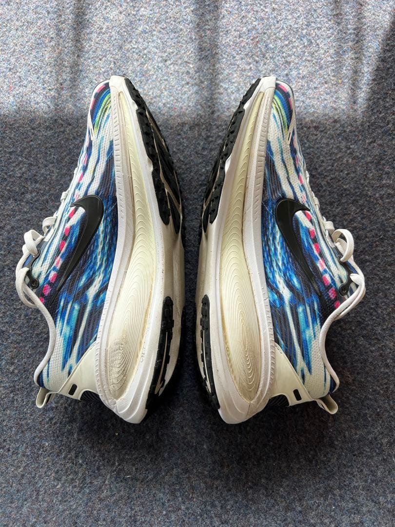 NIKE ナイキ VOMERO ボメロ 18 SE 27.0 洗濯済 外箱あり