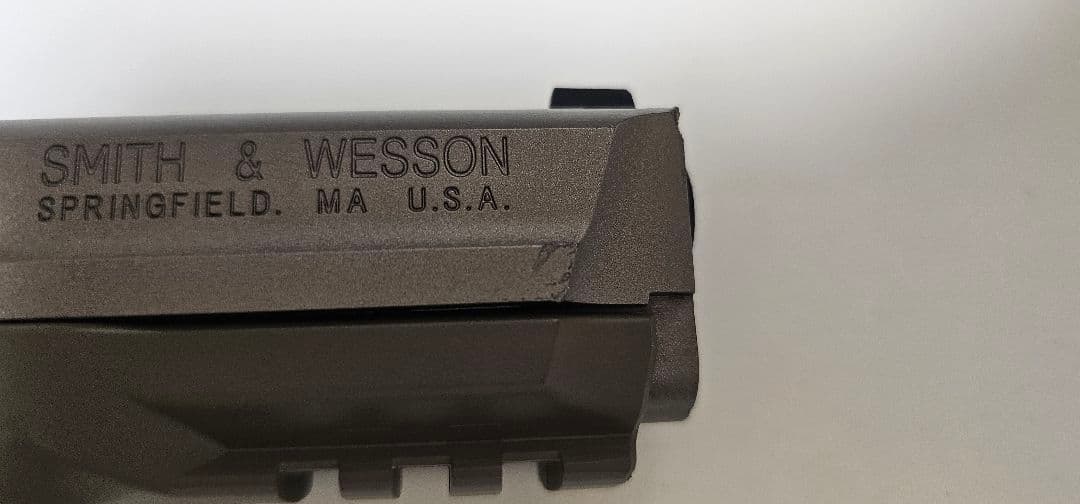 東京マルイ　M&P9 Vcustom スペアマガジン付き