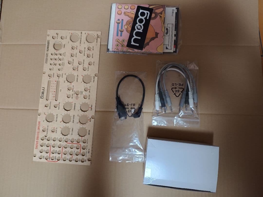 鍵盤楽器 moog LABYRINTH