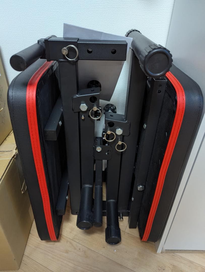ウエイトトレーニング Workout Bench and Adjustable Dumbells