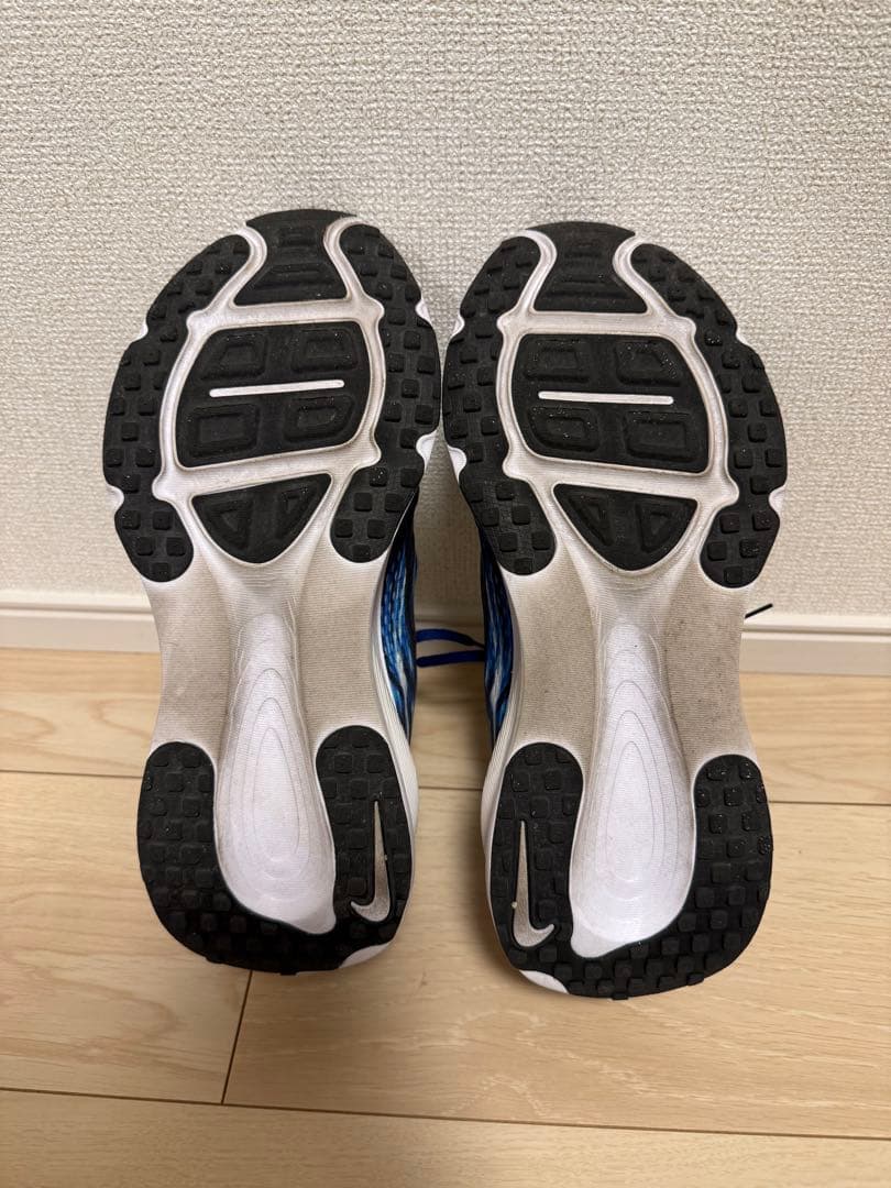 NIKE ボメロ18 27cm