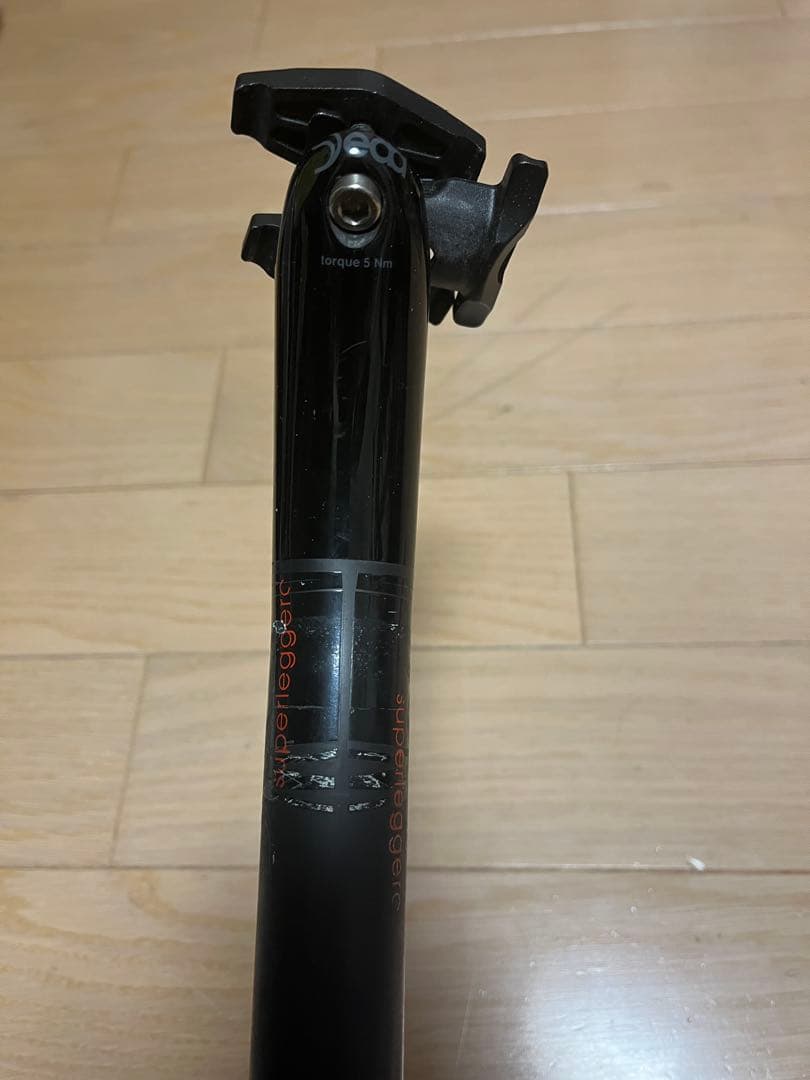 デダ カーボンシートポストDeda supperleggero