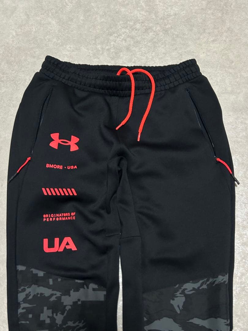 希少 良品 UNDER ARMOUR ハイブリッドニットパンツ 切替 M