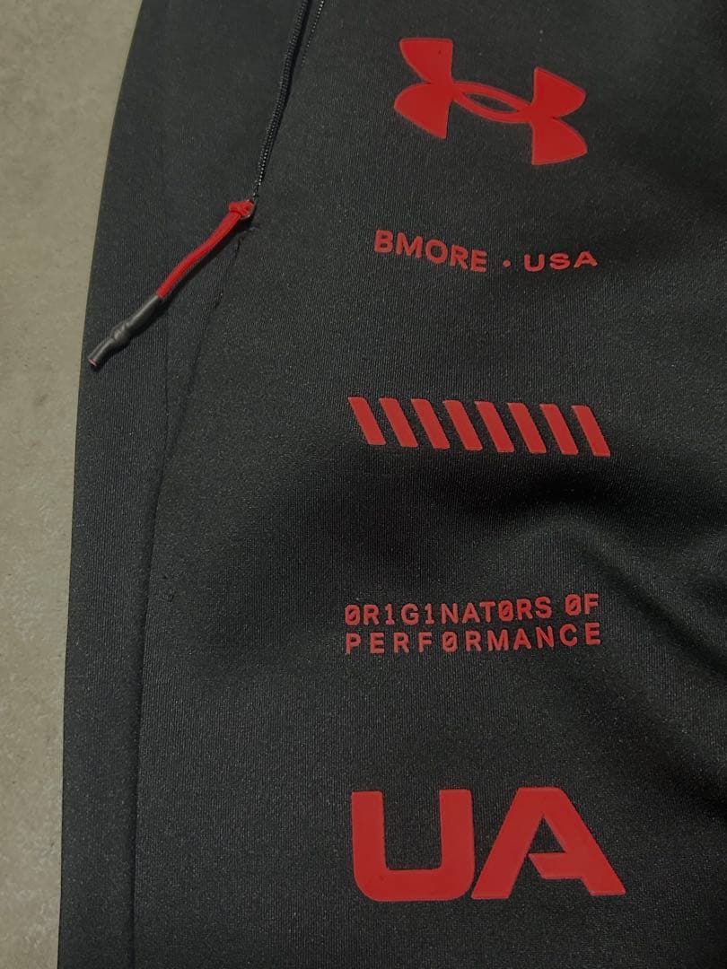 希少 良品 UNDER ARMOUR ハイブリッドニットパンツ 切替 M