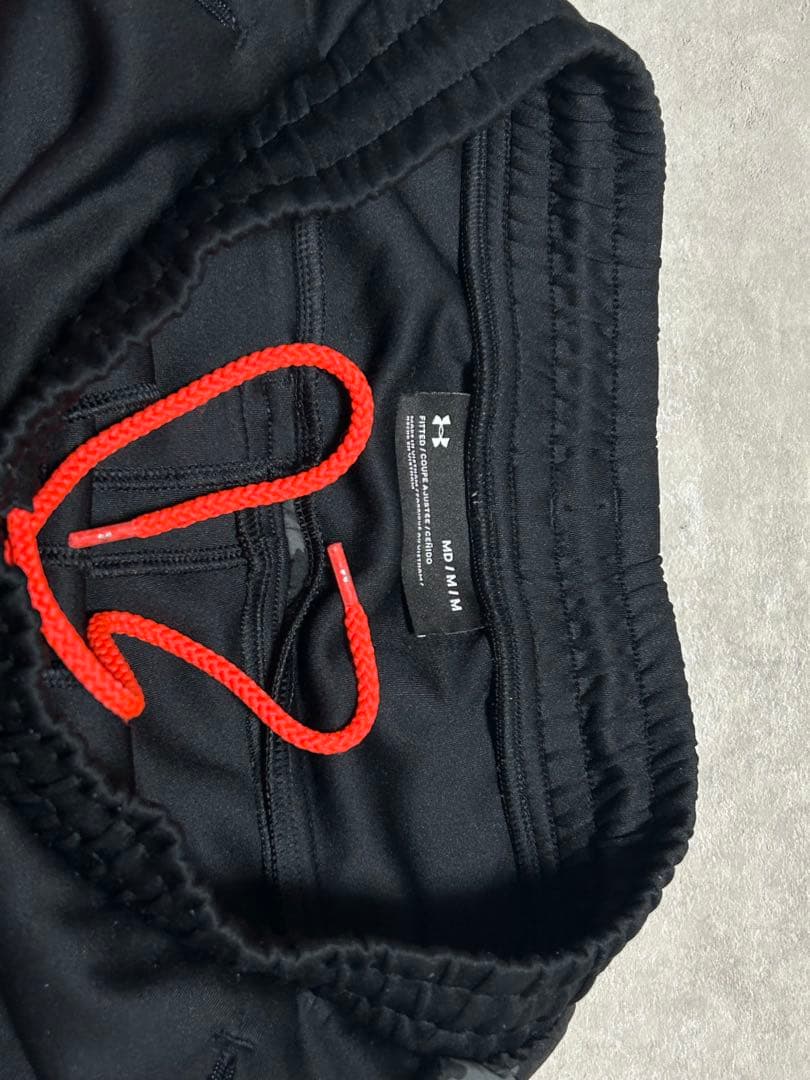 希少 良品 UNDER ARMOUR ハイブリッドニットパンツ 切替 M