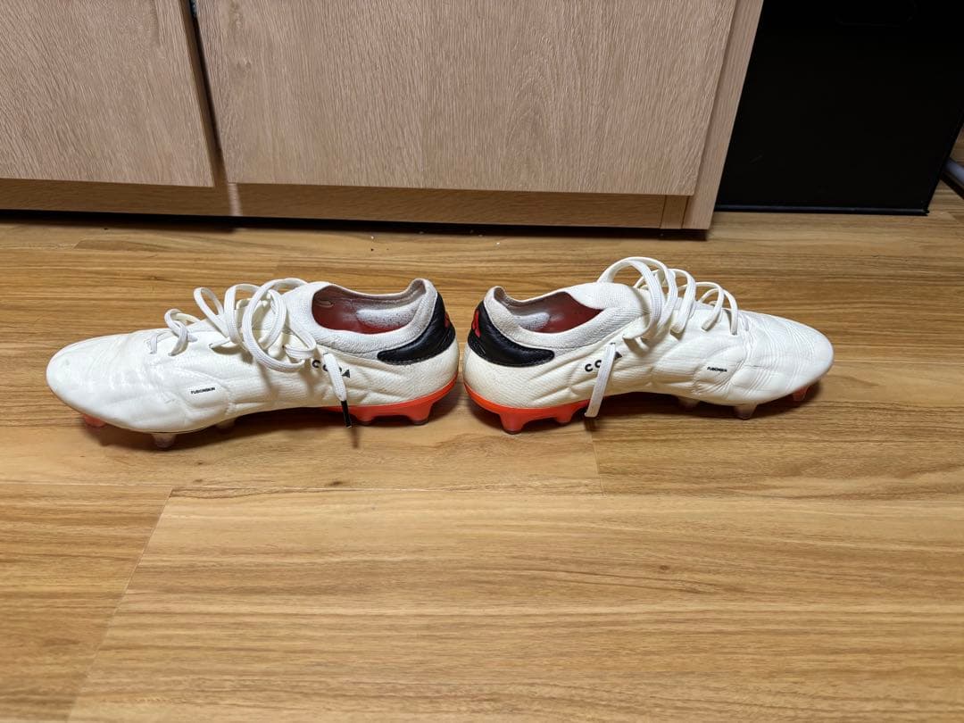 adidasサッカースパイク　コパピュア 2 ELITE KT FG