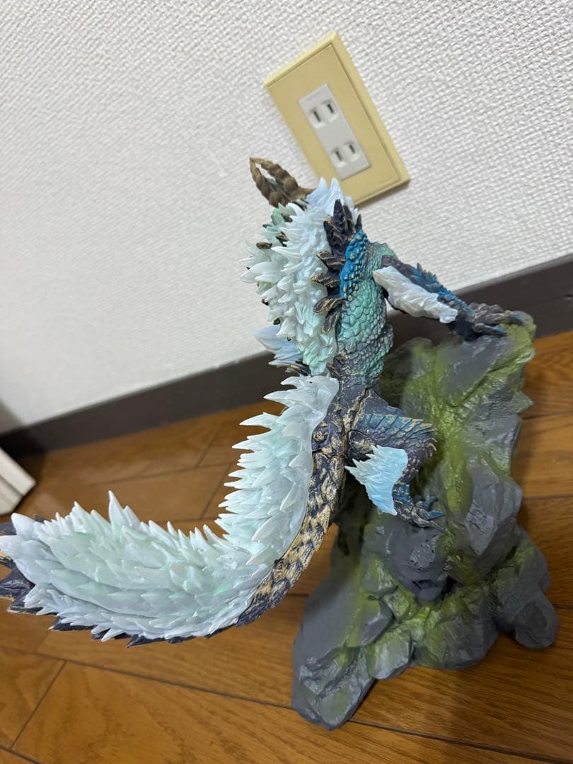 モンスターハンタージンオウガBIGフィギュア