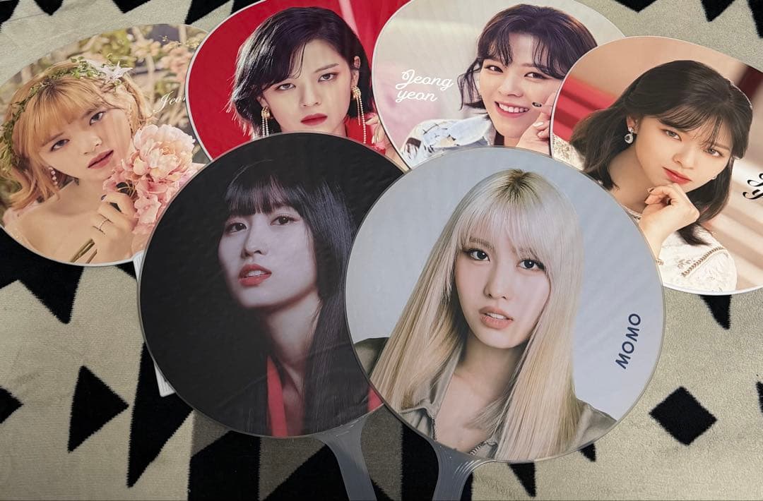 TWICE グッズ