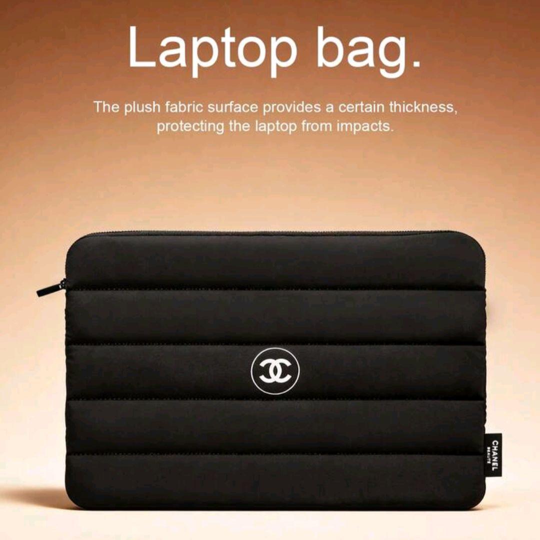 【美品❤即日発送】CHANEL　ノベルティ　PCケース