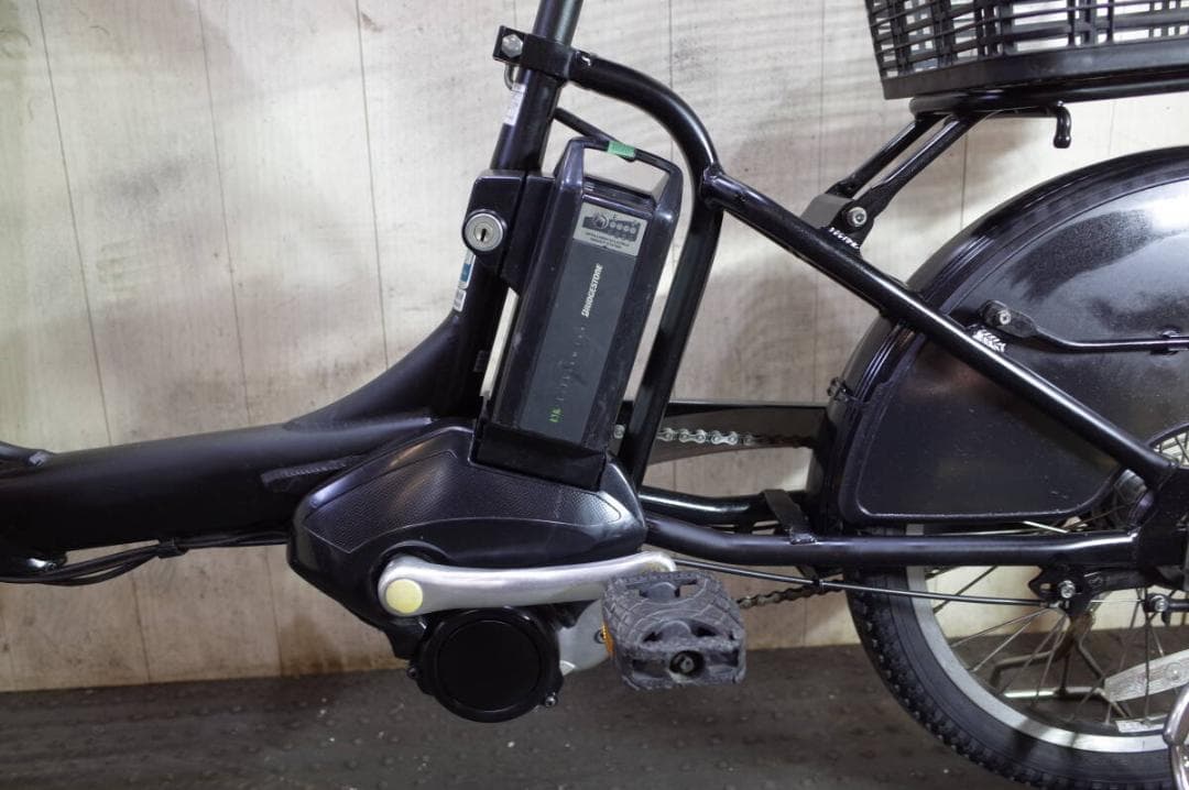 ブリヂストン アンジェリーノプティットe A20L36 20型8.7AH無光沢黒