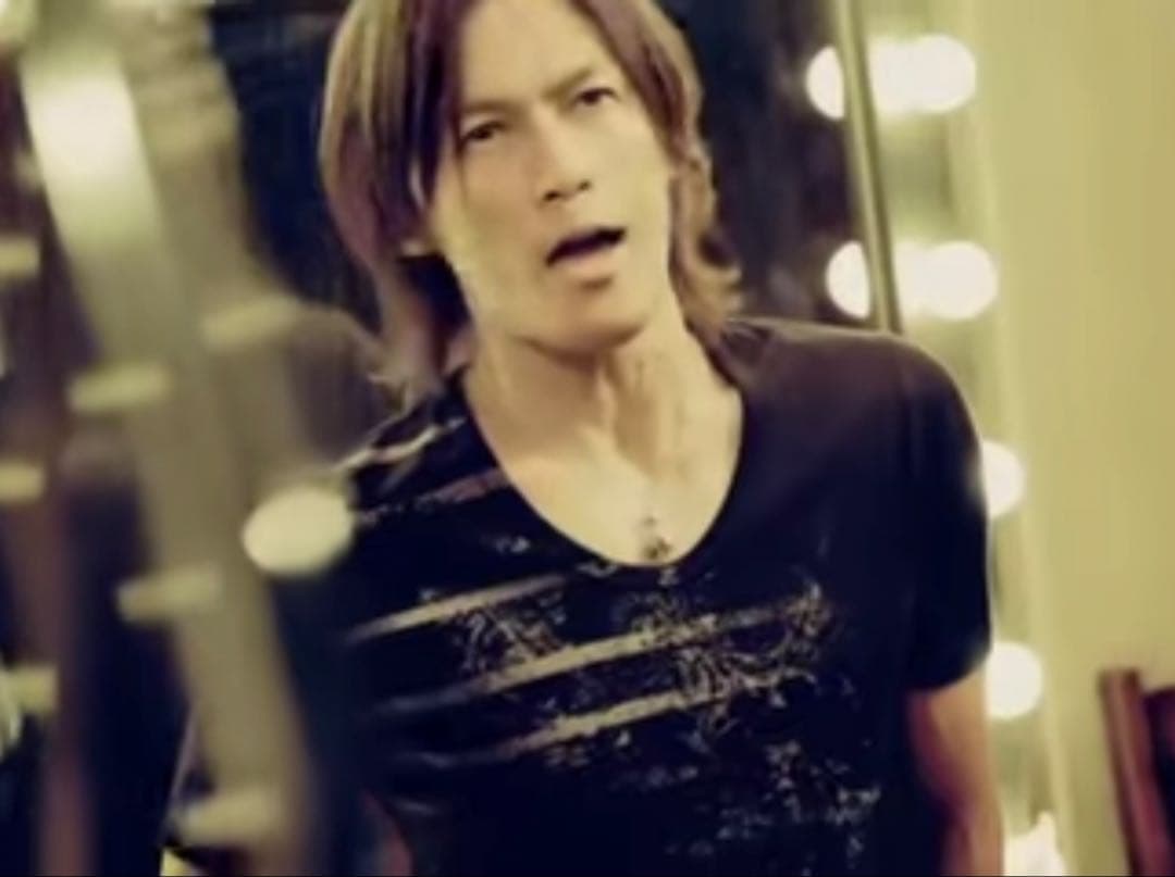 B'z 稲葉着用　SHELLAC Emblem Border Tシャツ