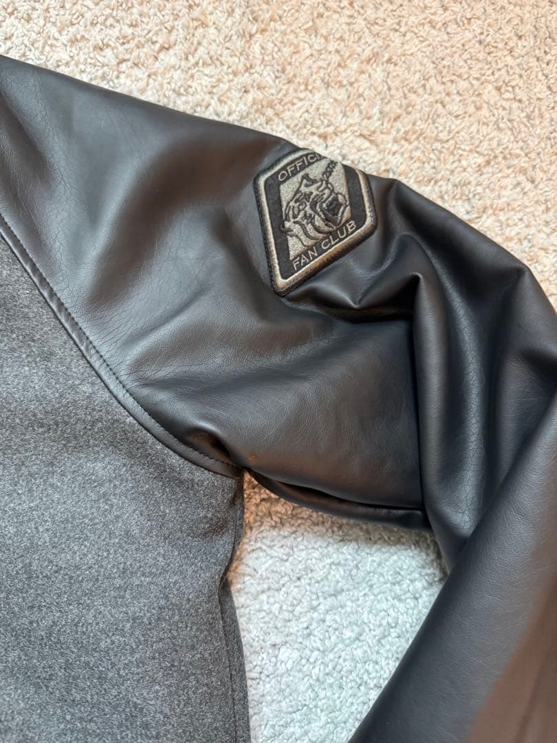 阪神タイガース　スタジアムジャンパー　Lサイズ