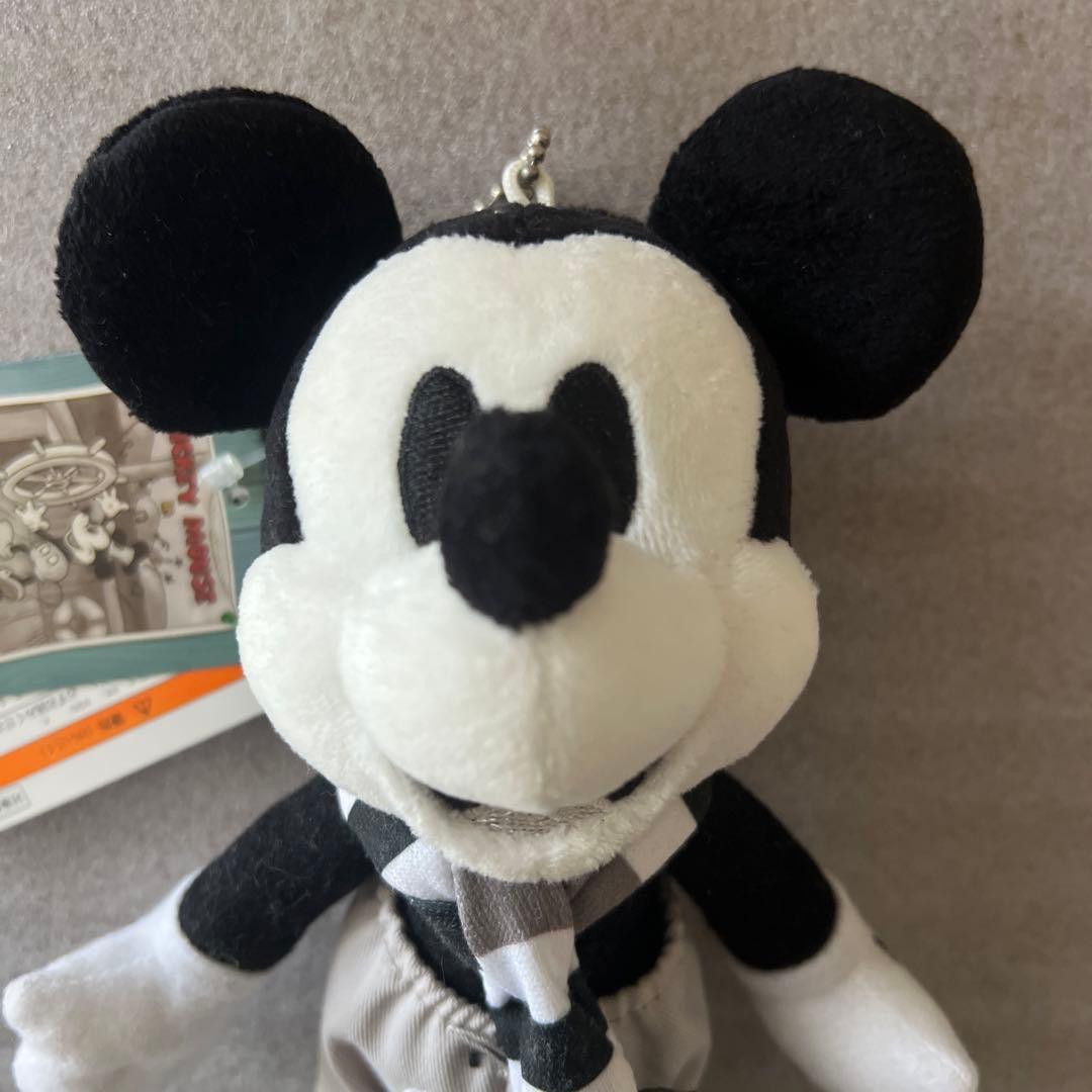 ミートミッキー　ぬいぐるみバッジ