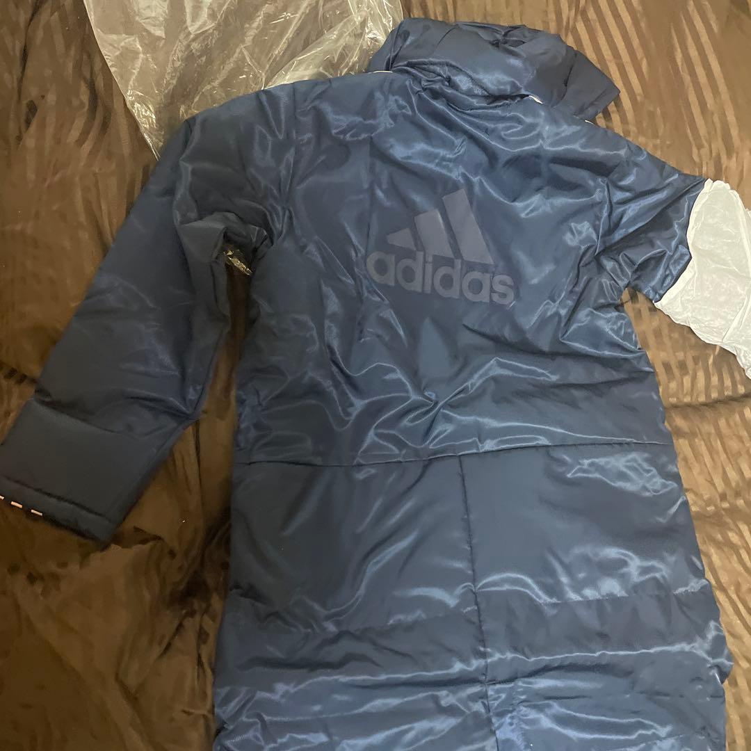 adidas ベンチコート 150cm 定価11000