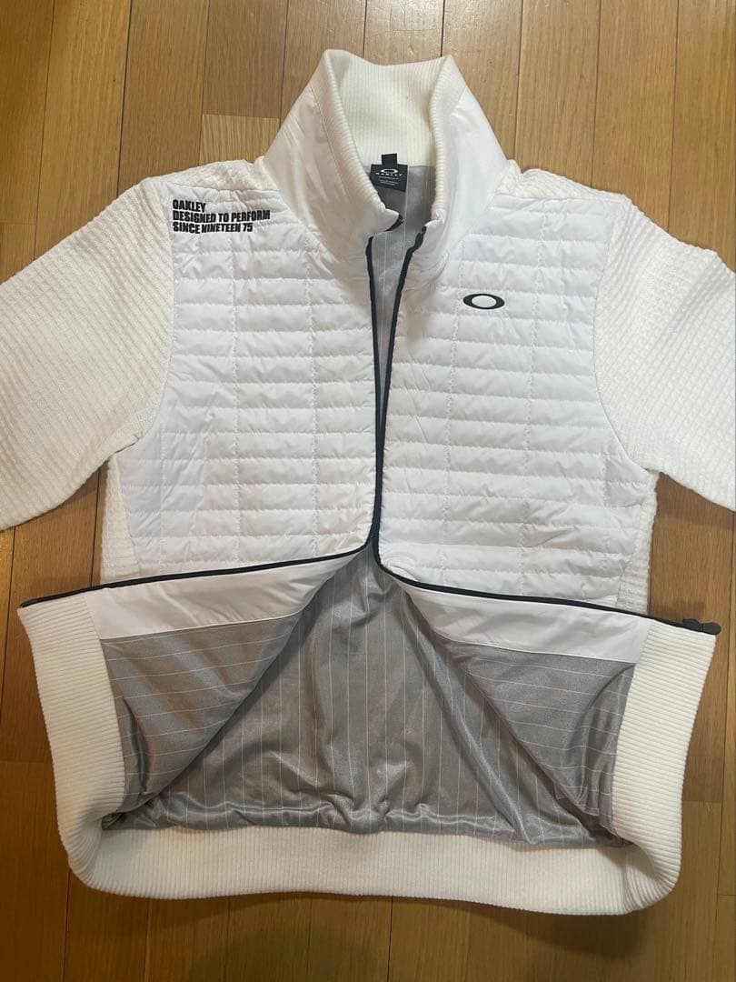 【OAKLEY】中綿キルティングジャケット XL 白 パフォーマンスフィット