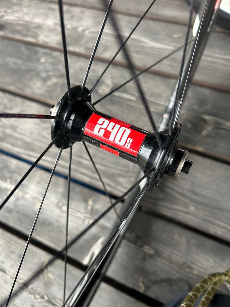 <りょー> FFWD F6R DT240sハブシマノフリーのむラボチューン