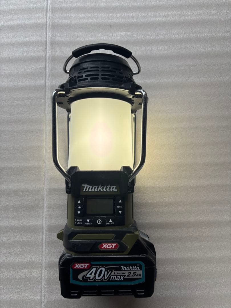 マキタ(Makita) 充電式ランタン付ラジオ（オリーブ） 40Vmax