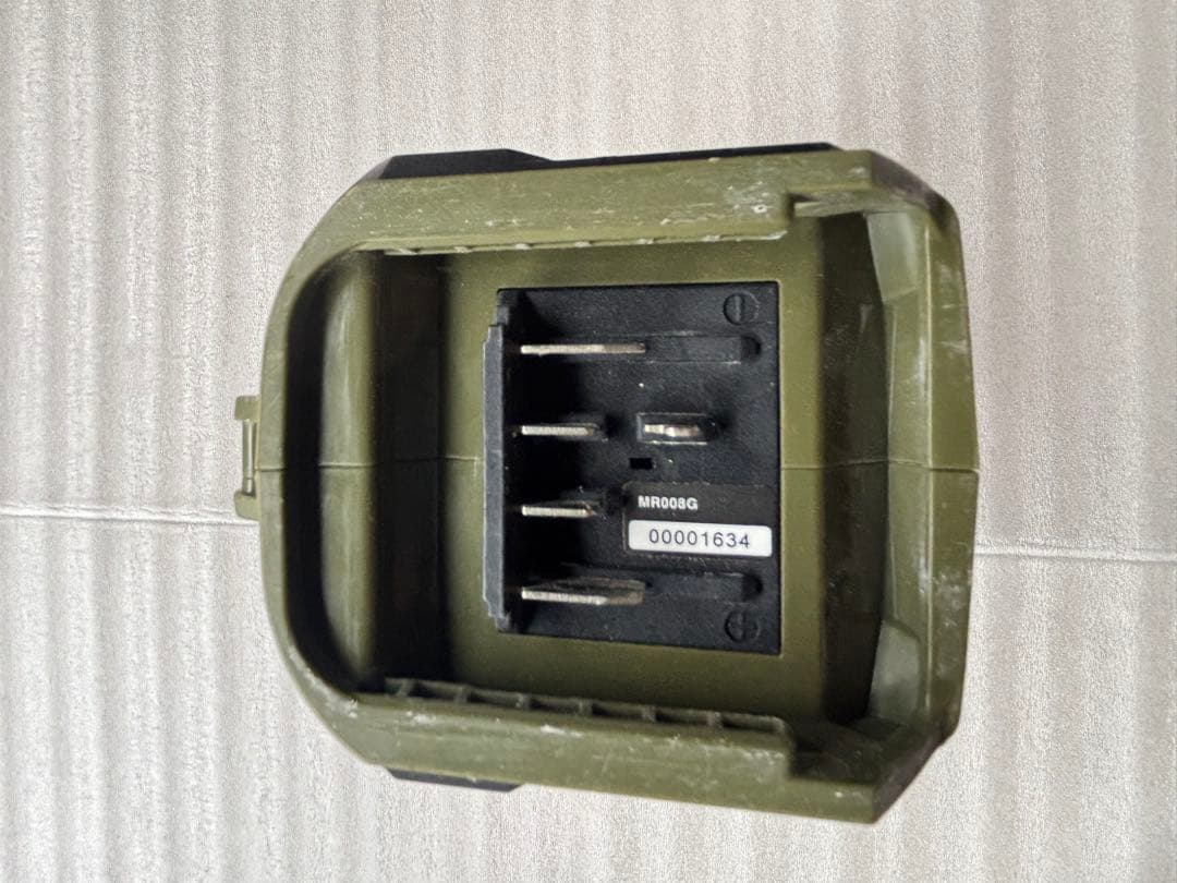 マキタ(Makita) 充電式ランタン付ラジオ（オリーブ） 40Vmax