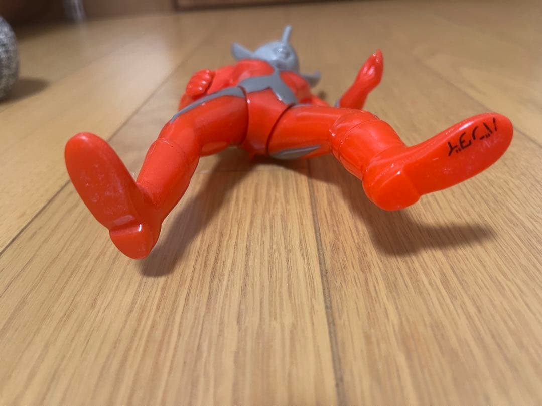 B-CLUB 復刻版怪獣シリーズ　ソフビ　ウルトラマンタロウ