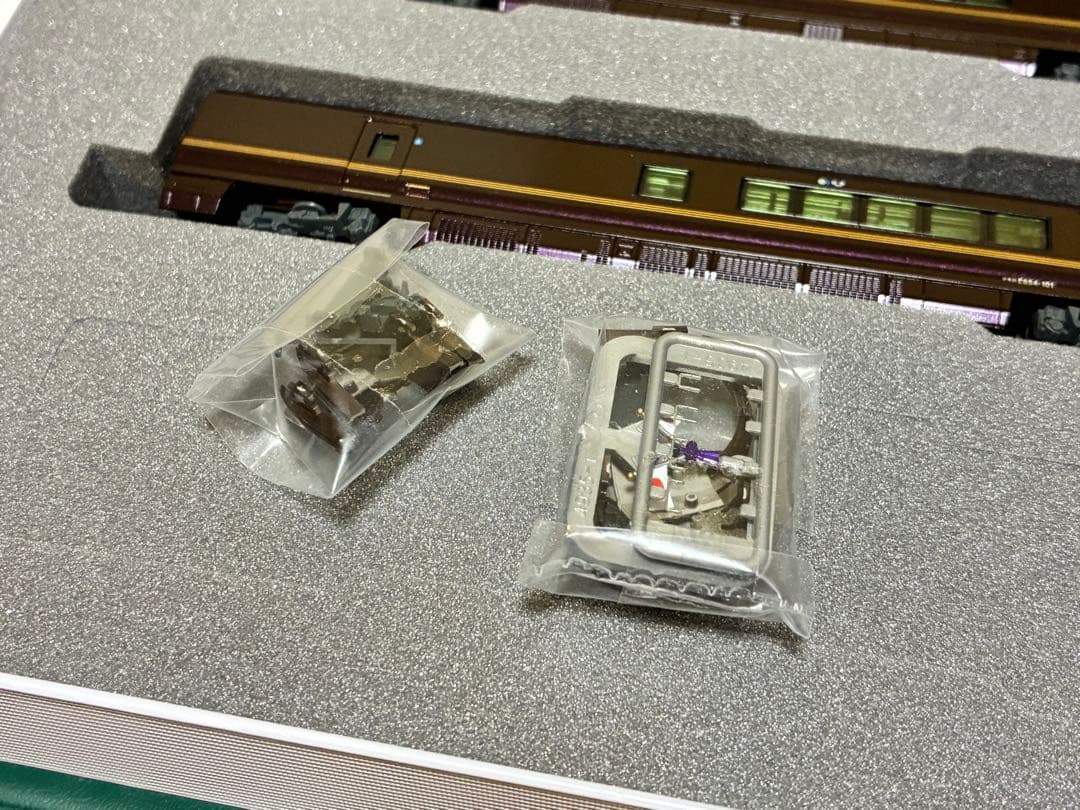 KATO E655系和 8両セット 室内灯付き
