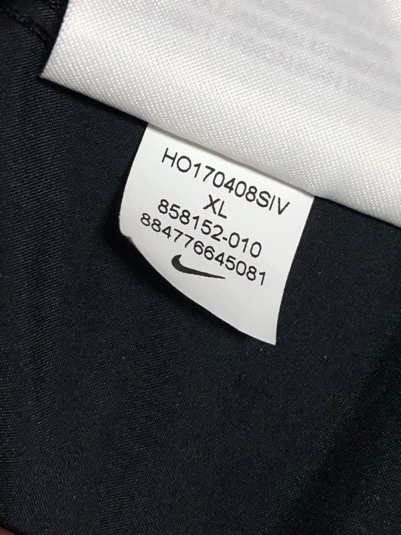 NIKE ナイキ エッセンシャル フラッシュ フーディ リフレクティブジャケット