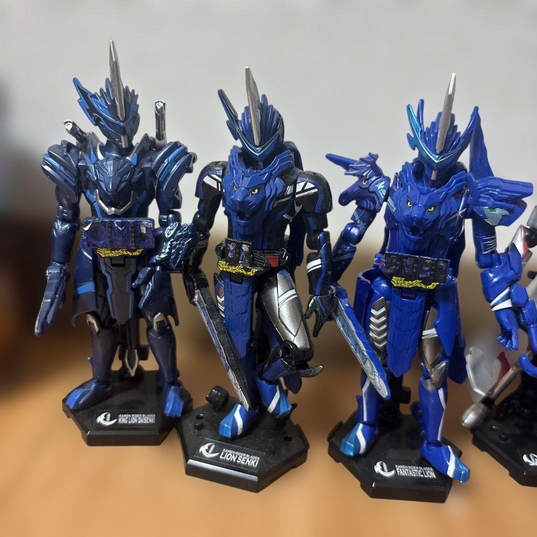 仮面ライダー セイバー　装動　SO-DO 13体セット