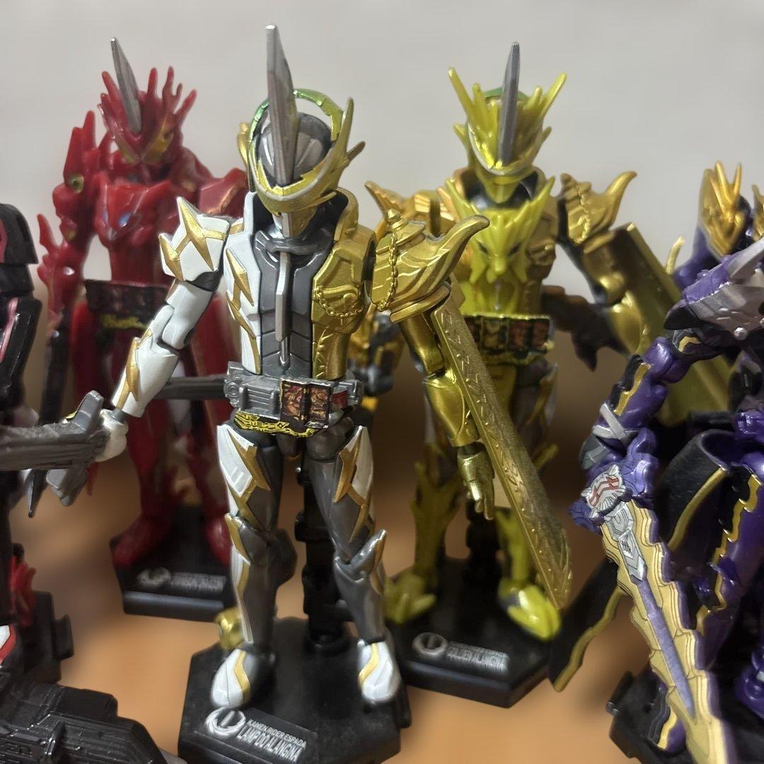 仮面ライダー セイバー　装動　SO-DO 13体セット