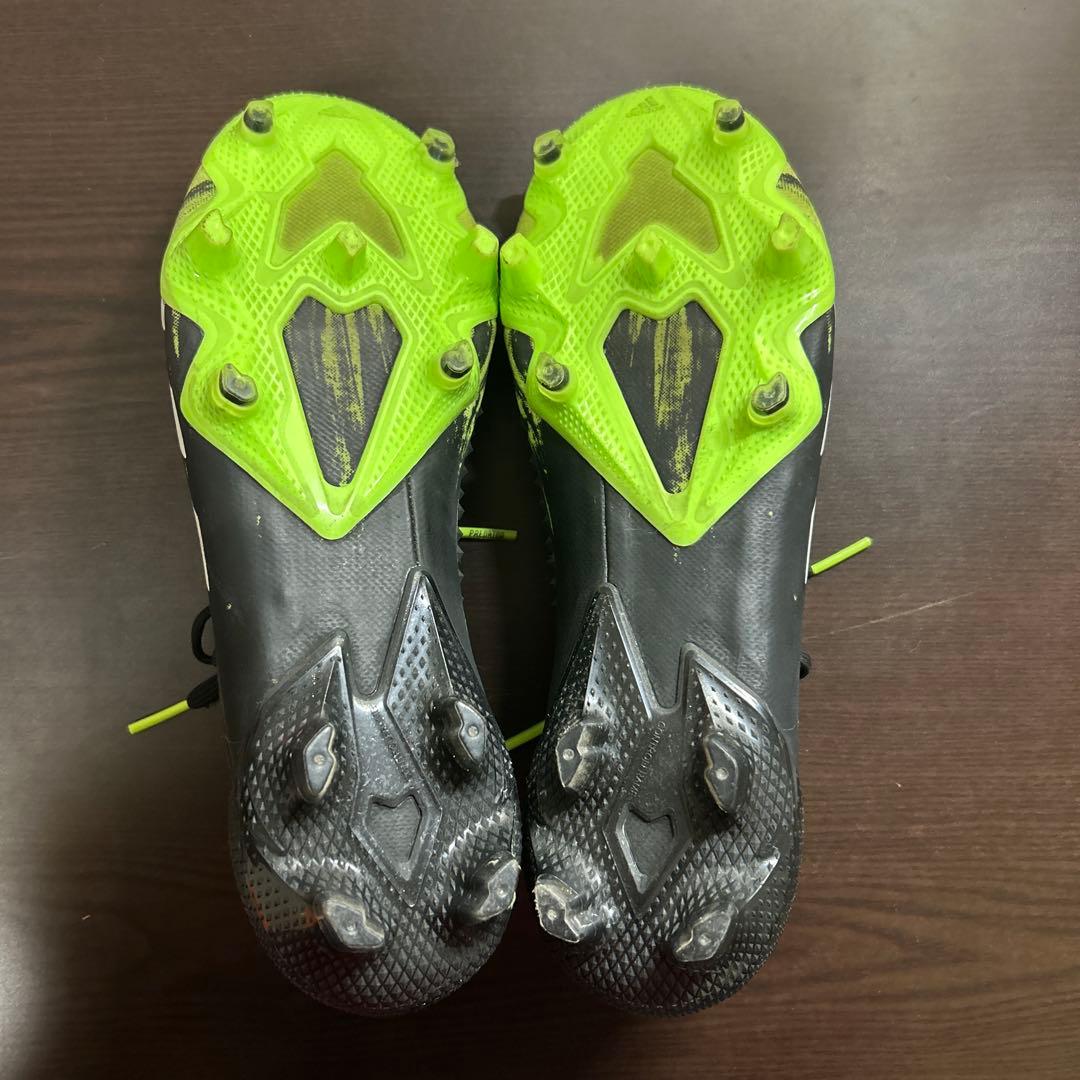 adidas サッカーシューズ プレデター　24.5cm FG