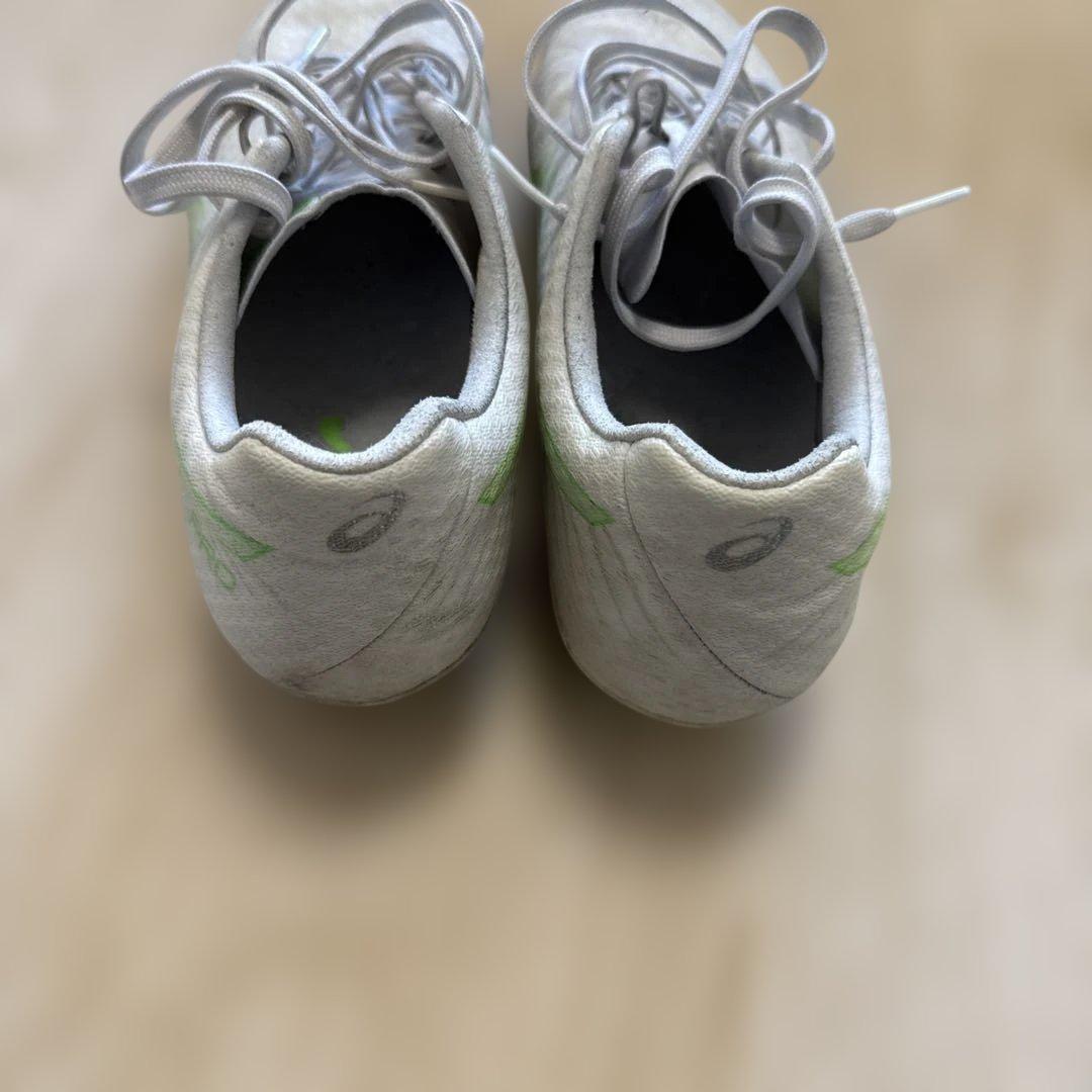 ASICS PREDATOR ホワイト/グリーン スパイク