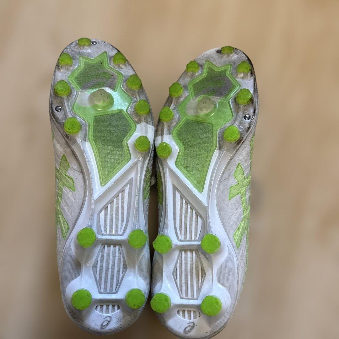 ASICS PREDATOR ホワイト/グリーン スパイク