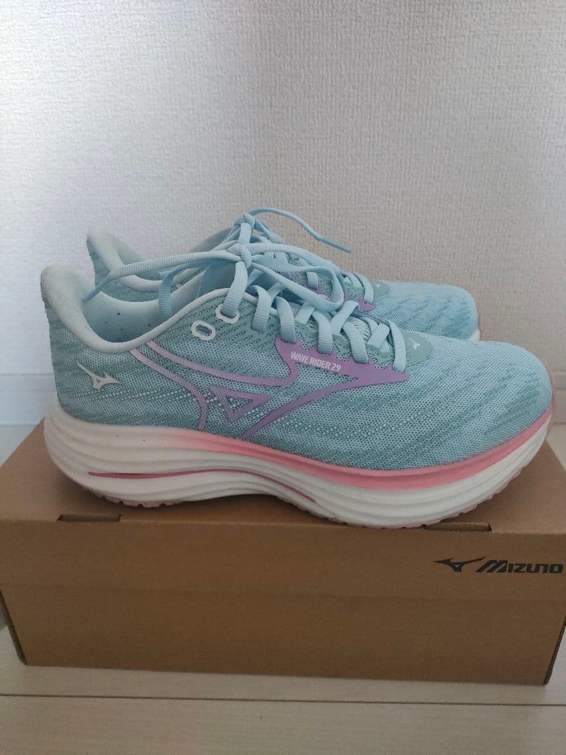 【美品】MIZUNO ウエーブライダー29 SW(レディース・幅広4E)