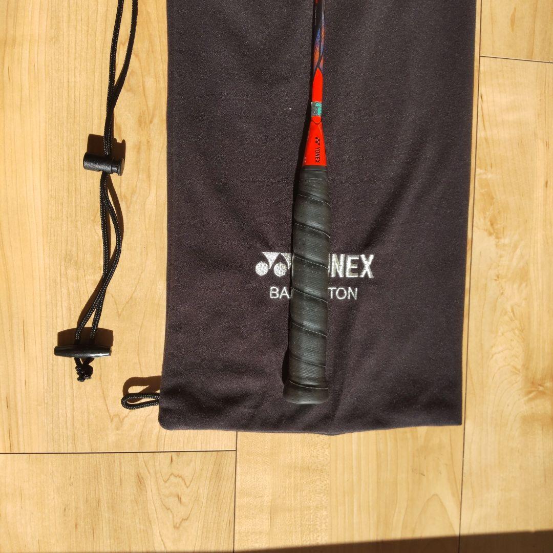アストロクス77プロ YONEX バドミントンラケット 専用ケース付き