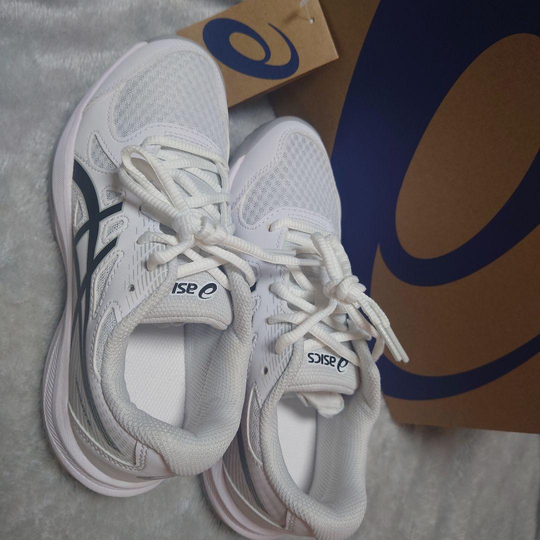 【asics バレーボールシューズ 22.5cm ホワイト/ブラック】新品