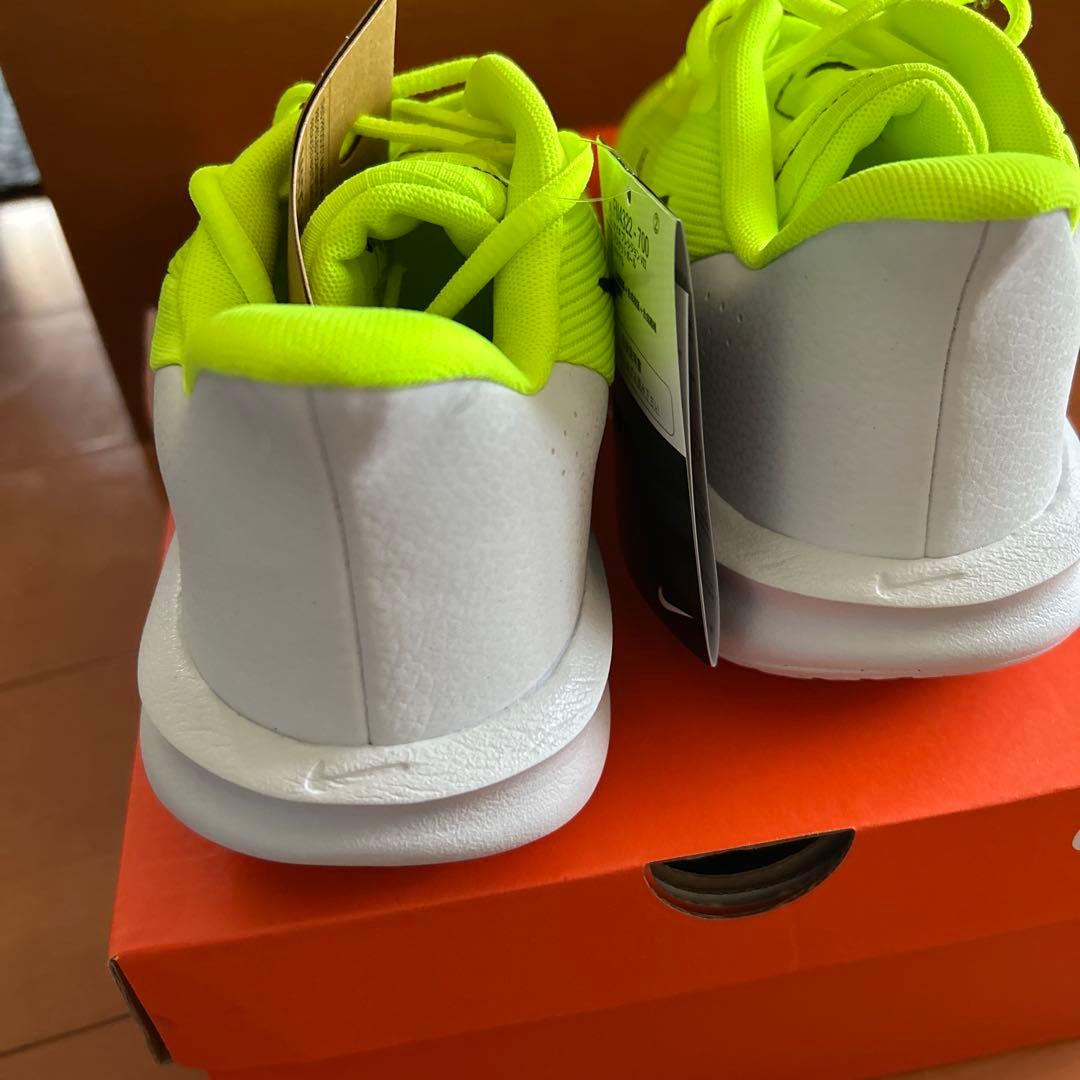 Nike バスケットボールシューズ ネオンイエロー