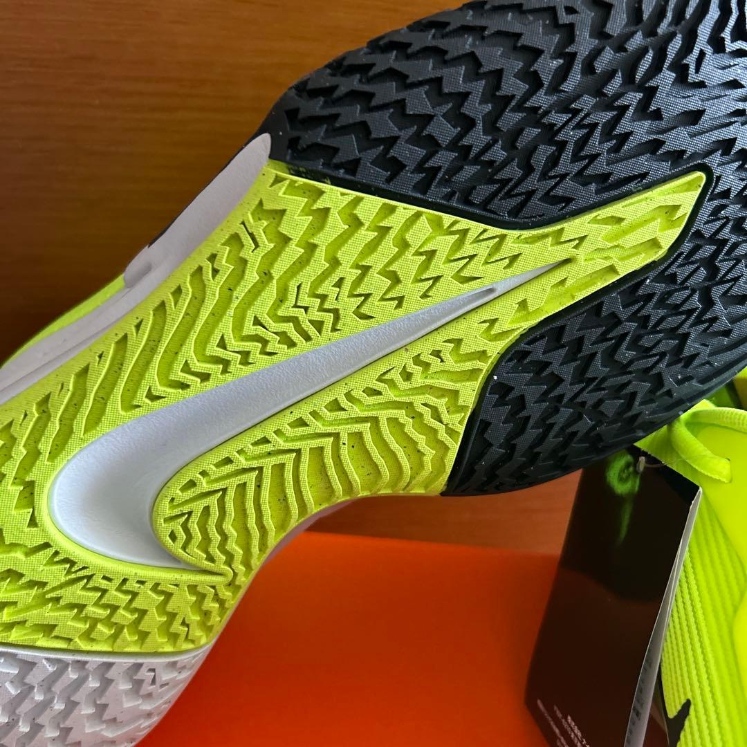 Nike バスケットボールシューズ ネオンイエロー